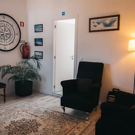 Costanova Surfhouse