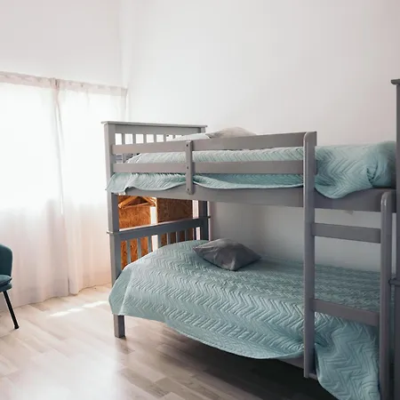 Farm stay Costanova Surfhouse
