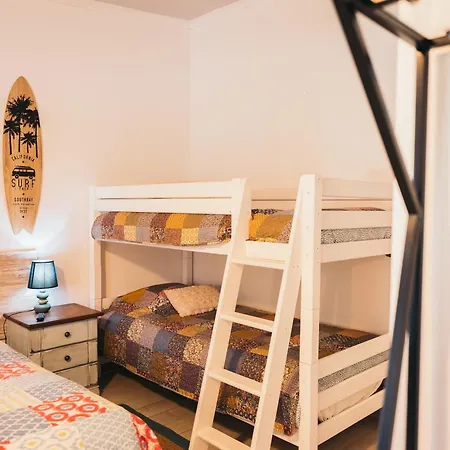 Farm stay Costanova Surfhouse