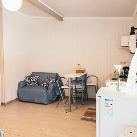 Costanova Surfhouse *