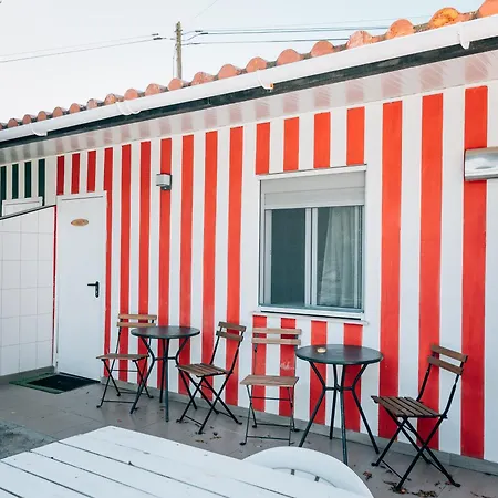 Costanova Surfhouse Çiftlik konaklama