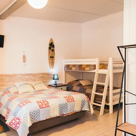 Farm stay Costanova Surfhouse *