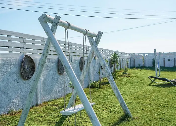 Costanova Surfhouse 农家乐 伊利亚武