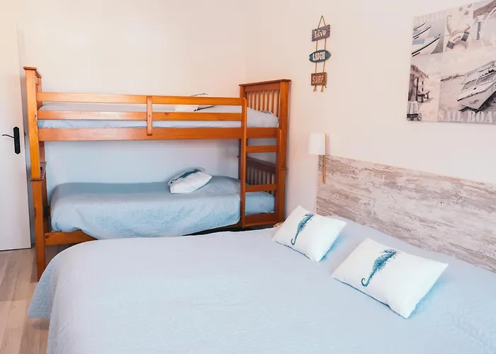 Costanova Surfhouse 农家乐 伊利亚武