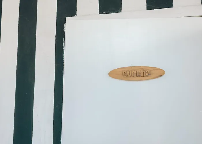 Costanova Surfhouse *