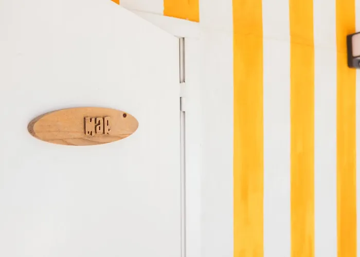 Costanova Surfhouse * 伊利亚武