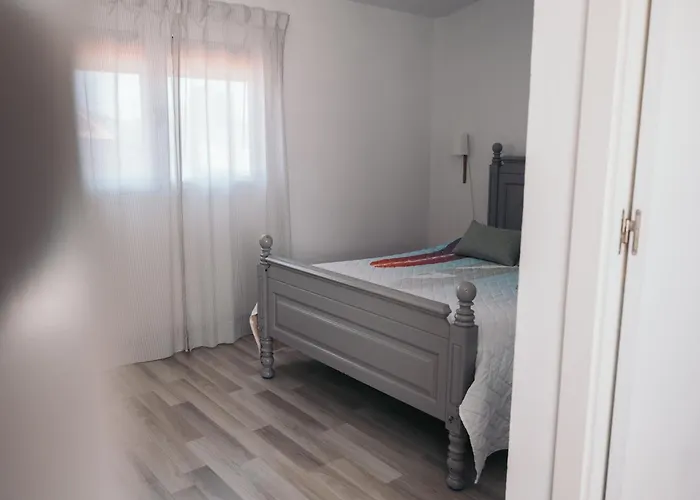 农家乐 Costanova Surfhouse *