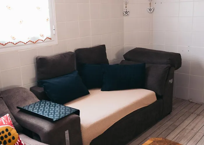 Costanova Surfhouse 农家乐 伊利亚武