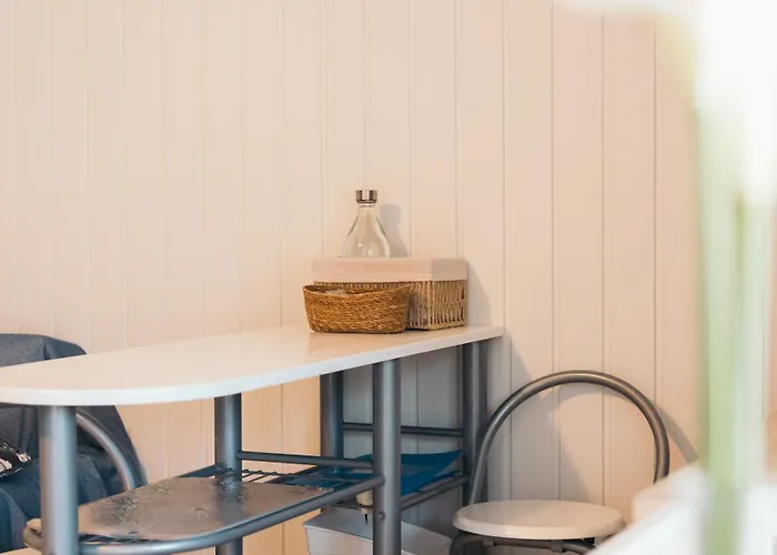 农家乐 Costanova Surfhouse