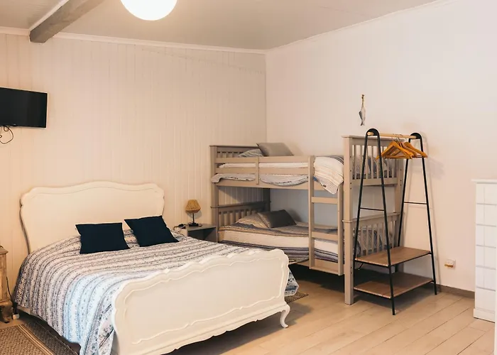 Costanova Surfhouse 农家乐