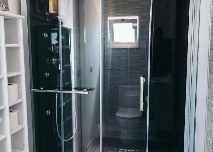 农家乐 Costanova Surfhouse 伊利亚武