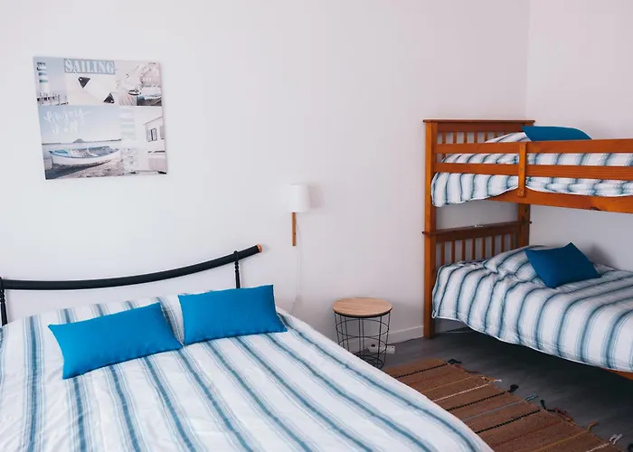 农家乐 Costanova Surfhouse *