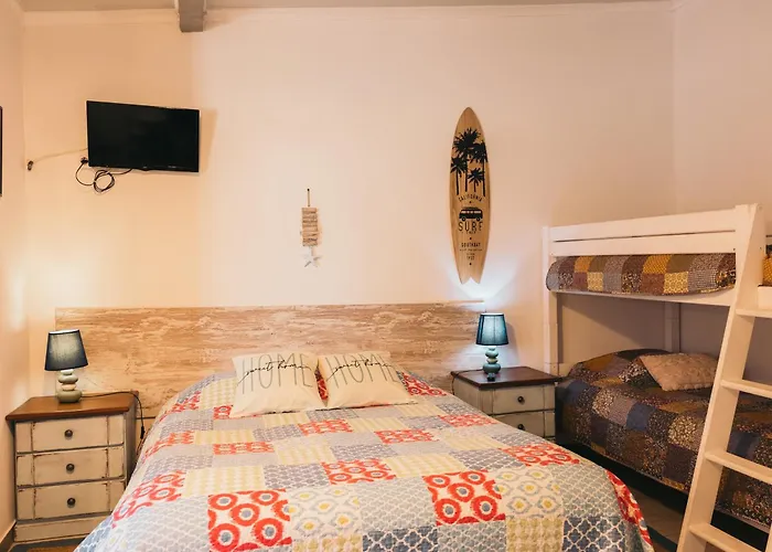 Costanova Surfhouse 农家乐 伊利亚武