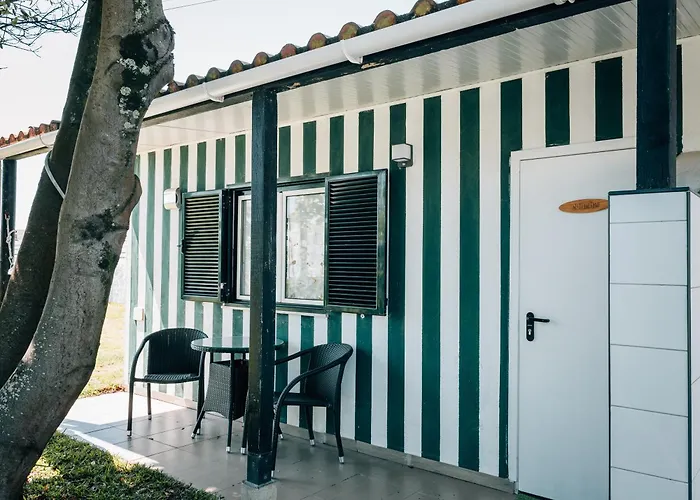 Costanova Surfhouse 农家乐 *