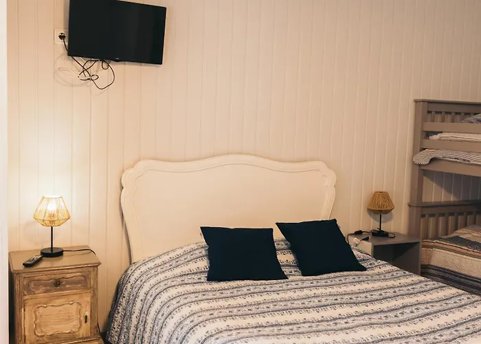 Costanova Surfhouse 农家乐 *