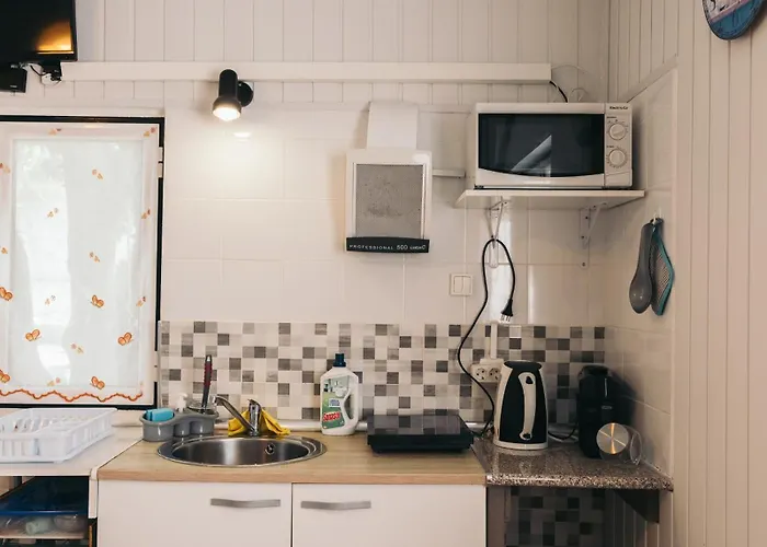 Costanova Surfhouse *